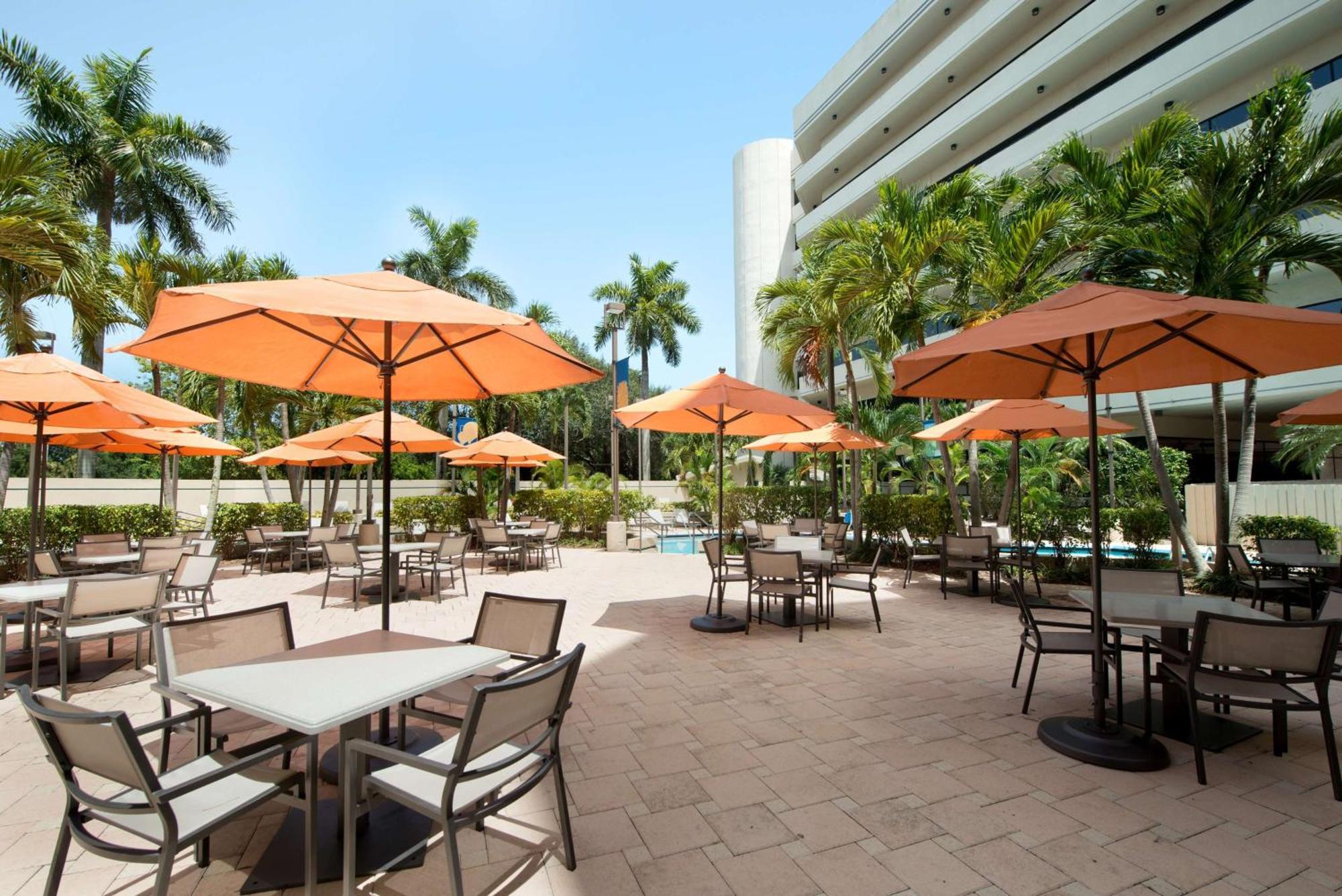 Embassy Suites Boca Raton Dış mekan fotoğraf